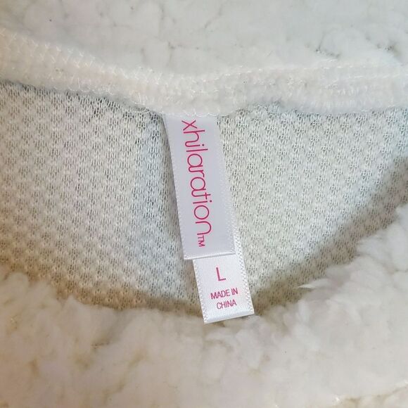 Xhilaration Happy Hanukkah White Cream Sherpa Pullover Sequins Juniors L NWT - Picture 3 of 4